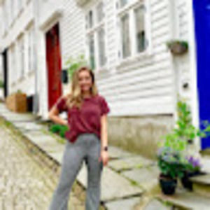 Meet your Posher, Julia